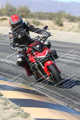 media/Dec-04-2025-Racers Edge (Thu) [[5ebc9f124d]]/3-B Group/3-Session 2 (Turn 7 Inside)/